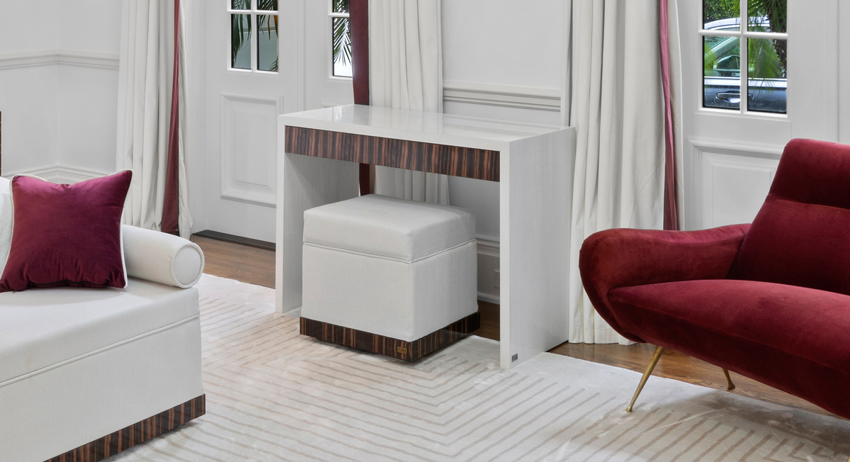 THE LUNA OTTOMAN