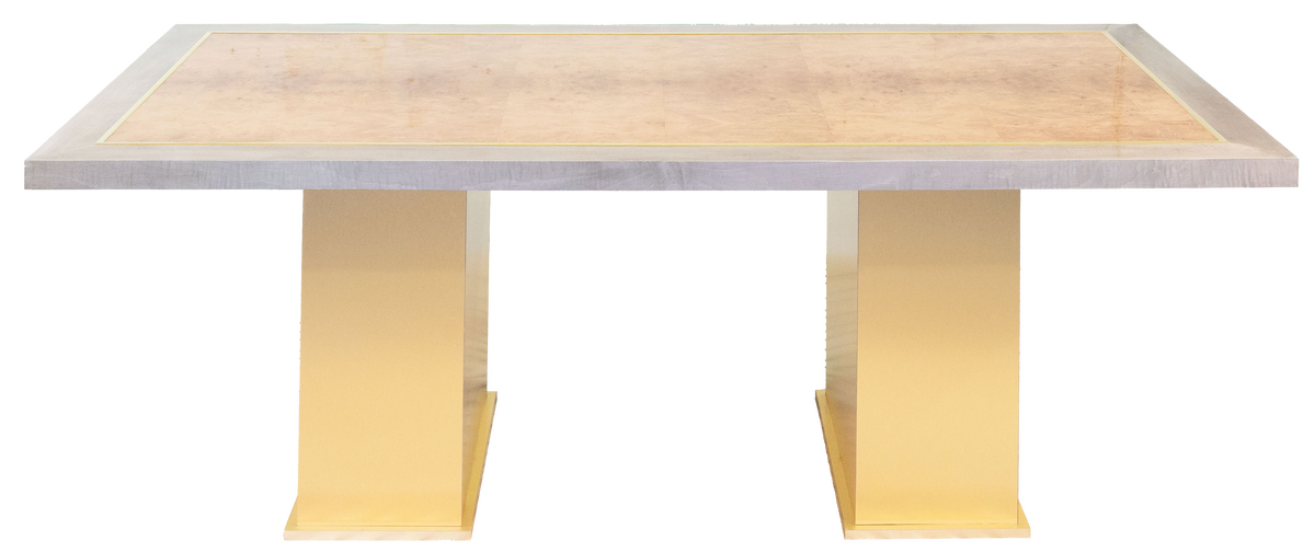 THE V-TH DINING TABLE